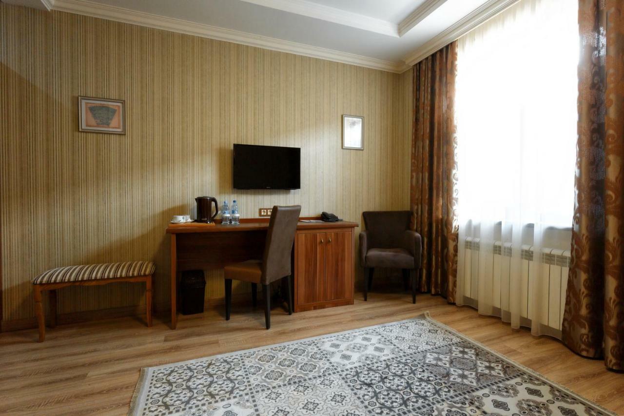 Sacvoyage Hotel Almaty Eksteriør bilde