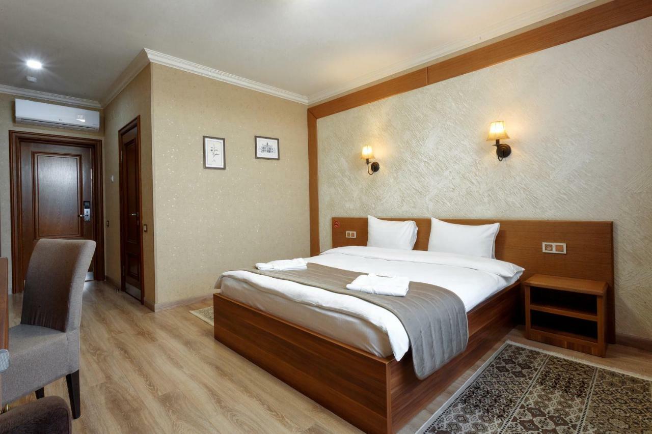 Sacvoyage Hotel Almaty Eksteriør bilde